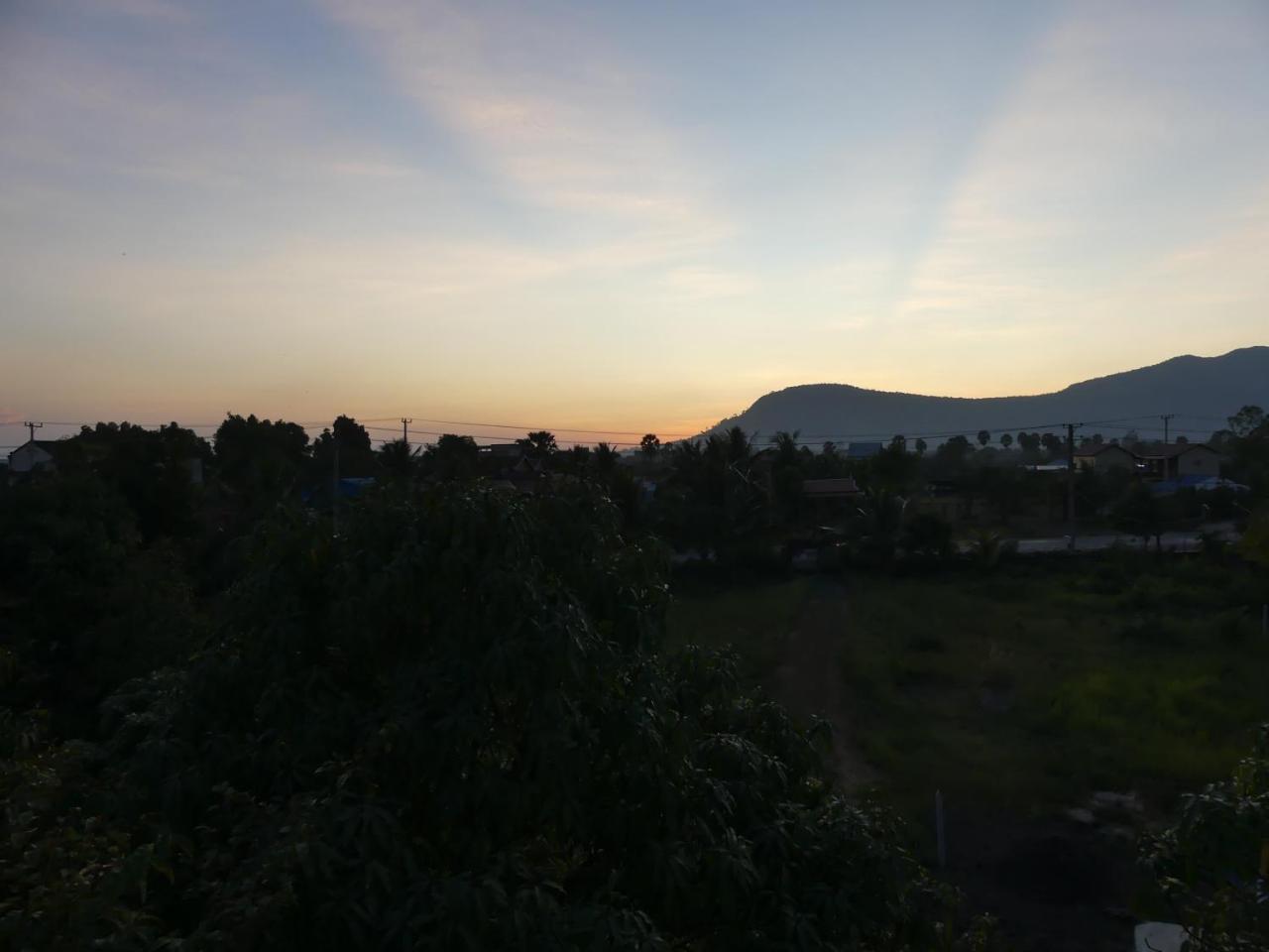 The Playground Bed & Breakfast Kampot Ngoại thất bức ảnh