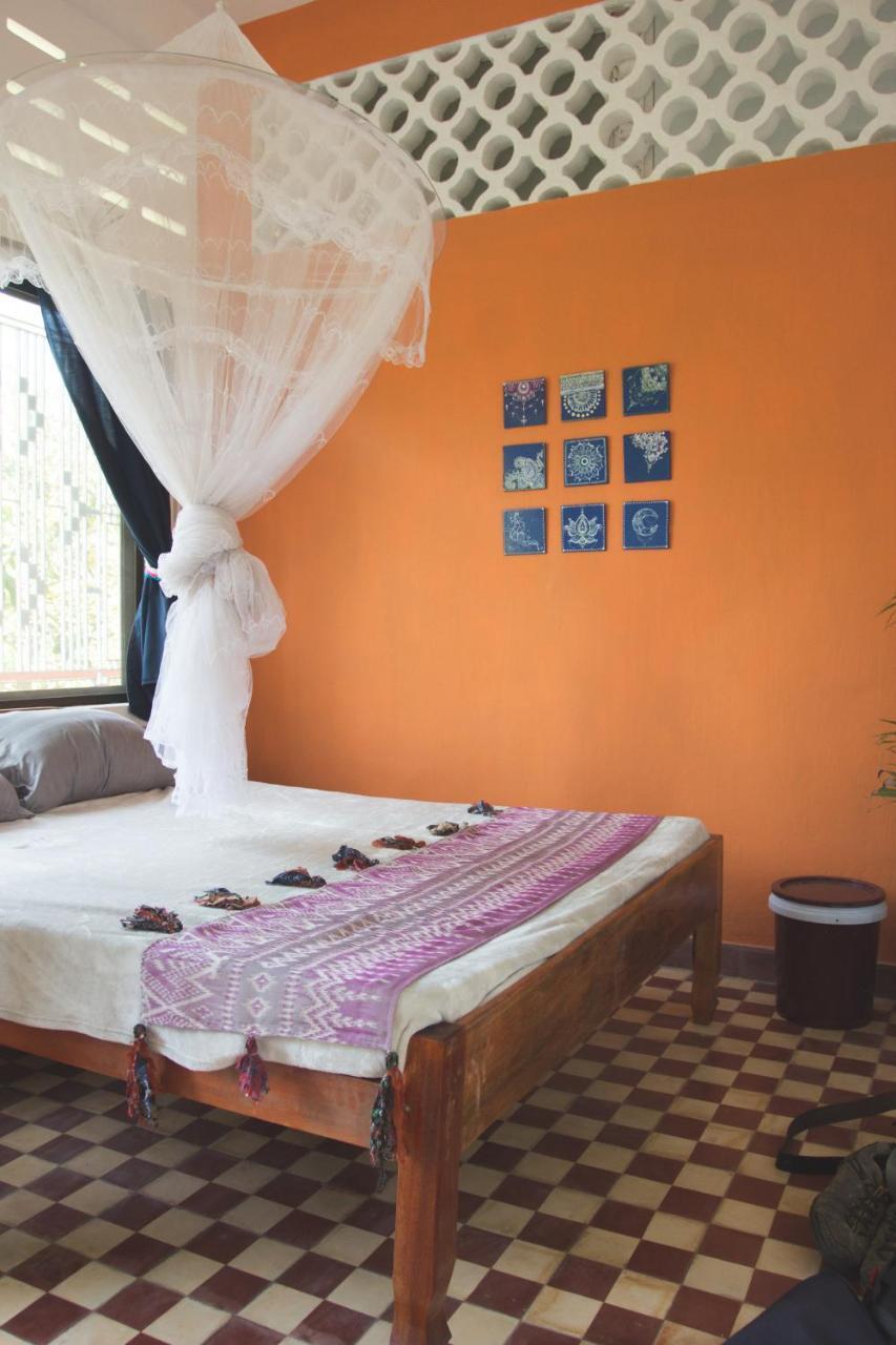 The Playground Bed & Breakfast Kampot Ngoại thất bức ảnh